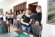 Servidores de Maracajá recebem crachás de identificação