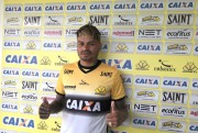 Criciúma apresenta oficialmente o zagueiro Fábio Ferreira
