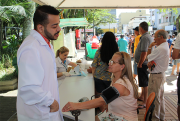 SENAI e SESI levam serviços gratuitos à Praça Nereu Ramos
