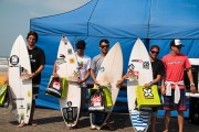 Surf Treino re&uacute;ne 60 atletas no Balne&aacute;rio Arroio do Silva