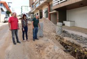 Comissão de Serviços Públicos visita obras no centro de Içara