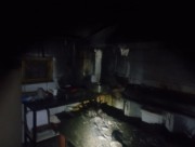 Bombeiros combatem incêndio em comércio de caldo de cana em Vila Nova