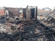 Incêndio atinge três casas no Bairro Zona Norte em Balneário Rincão