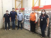 Empresa JBS doa 10 toneladas de frango para Defesa Civil de Santa Catarina
