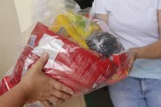 Familiares de alunos da Rede Municipal recebem kit emergencial em Forquilhinha