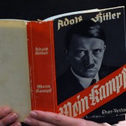 Protocolado Projeto de Lei que proíbe comercialização de livro de Adolf Hitler 