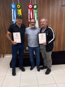 Organizadores do Torneio de Estilingue recebem mo&ccedil;&otilde;es do Legislativo