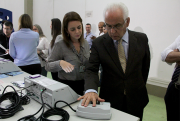 Eleitores, jornalistas e representantes de partidos participam de auditoria de urnas em São José