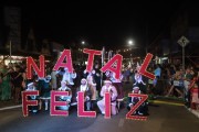 Mensagem de paz, esperança e união marcam Desfile de Natal em Forquilhinha (SC)