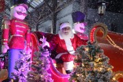 Desfile de Natal em Forquilhinha (SC) encanta a comunidade 