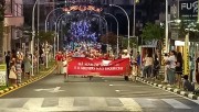 Içara realiza primeiro desfile de Natal e espetáculo encanta o público