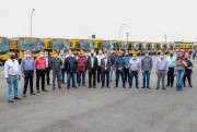 Governo do Estado entrega mais 40 ônibus novos para o transporte escolar