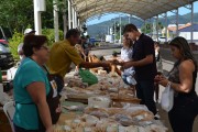 Feira de Saberes e Sabores especial de P&aacute;scoa &eacute; sucesso 
