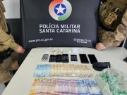 PM prende duas pessoas por suspeita de tráfico de drogas em Içara (SC)