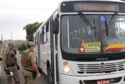 PM fiscaliza o cumprimento das normas nos ônibus em Forquilhinha