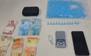 C&atilde;o de faro localiza pinos de coca&iacute;na com jovens em Balne&aacute;rio Rinc&atilde;o (SC)