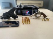 Briga entre vizinhos encerra com tiro e armas apreendidas em Balne&aacute;rio Rinc&atilde;o (SC)