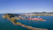 Porto de Imbituba celebra recordes mensais de movimentação de cargas