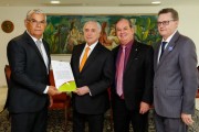 Moreira recebe confirmação de R$ 100 milhões para a Saúde