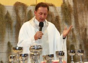Padre Valmor Della Giustina participa de palestra