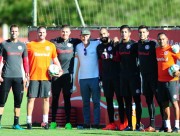 Internacional enfrenta Fluminense pela Primeira Liga
