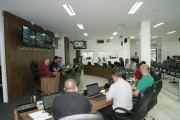 Vereadores de Içara participam da primeira sessão de 2018