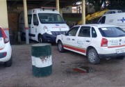 Ambulância do Samu de Içara está quebrada no pátio