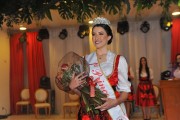 Giovana Beretta é eleita rainha da Heimatfest 2022