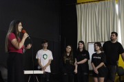 Estudantes realizam assessoria completa para cantoras da região