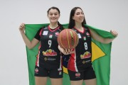 Atletas do Basquete de Crici&uacute;ma (SC) ganham bolsas de estudo nos EUA