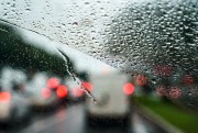 Forma&ccedil;&atilde;o de ciclone extratropical provoca chuva volumosa e temporais em SC