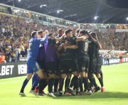 Crici&uacute;ma E.C. vence Atl&eacute;tico Mineiro na despedida do atacante Eder