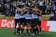 Crici&uacute;ma E.C. vence Goi&aacute;s no HH e mant&eacute;m a lideran&ccedil;a na S&eacute;rie B