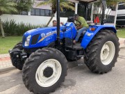 Administra&ccedil;&atilde;o de I&ccedil;ara recebe mais um trator agr&iacute;cola New Holland