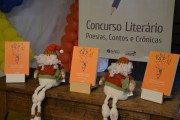 Unibave recebe lan&ccedil;amento do &ldquo;Projeto Tr&ecirc;s Livros, V&aacute;rios Autores&rdquo;,