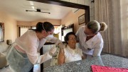Governo de Cocal do Sul dá início à vacinação dos idosos
