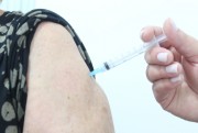 Pessoas com 58 e 59 anos começam a receber vacina contra Covid-19 na terça-feira