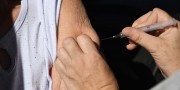 Vacinação contra a covid-19 em Içara é estendida a idosos a partir de 67 anos