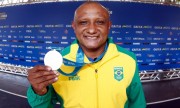 Após 20 anos de espera Cláudio Roberto Sousa recebe medalha olímpica
