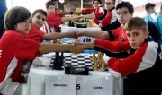 Içara abre disputa no xadrez pensado com três vitórias