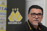 Ricardo Rocha é desligado do cargo no Criciúma