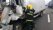 Colisão entre caminhões resulta em morte em Içara (SC)