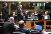 Reforma trabalhista recebe elogios e cr&iacute;ticas dos deputados