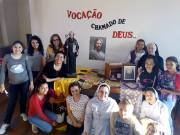 Meninas são convidadas a conhecer a vida religiosa com as Irmãs Beneditinas