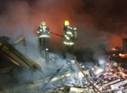 Corpo de Bombeiros combate incêndio em residência