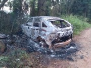 Corpo é encontrado dentro de carro incendiado em Criciúma