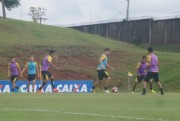 Atividades f&iacute;sicas e t&eacute;cnicas no CT do Crici&uacute;ma 