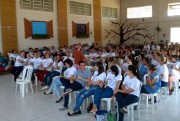 Dona Maricotinha faz apresentação surpresa em Içara