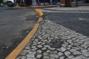 Vereador pede restaura&ccedil;&atilde;o do piso da Avenida Central