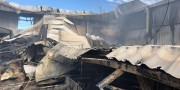Pavilhão de empresa de sorvetes é destruído por incêndio em Poço Três